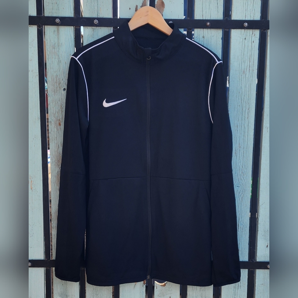 Nike Men's Black Windbreaker / Track Jacket